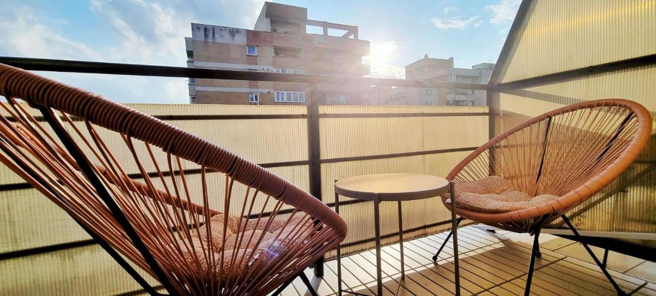 Beta Studio Langa Iulius Mall Клуж-Напока Экстерьер фото
