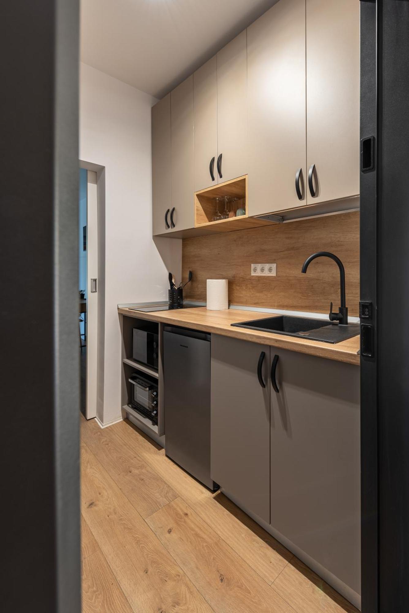 Beta Studio Langa Iulius Mall Клуж-Напока Экстерьер фото